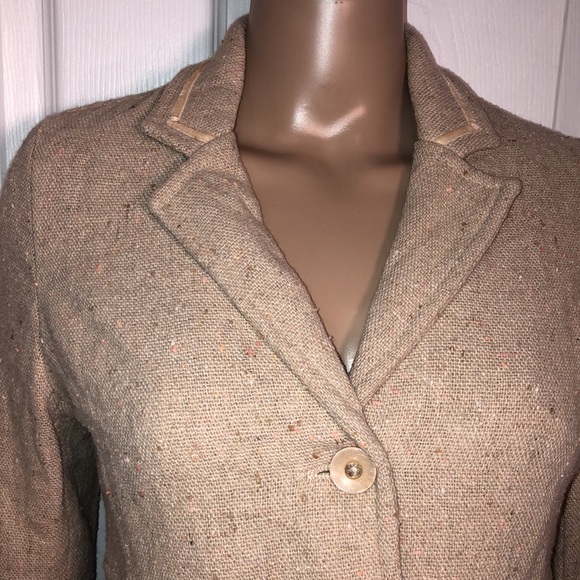Old Navy Tan Blazer. XS - Picture 2 of 7